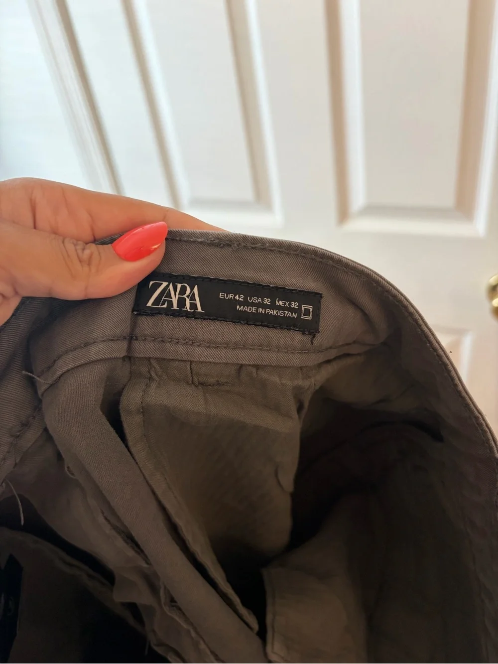 Zara Men's Charcoal Chinos